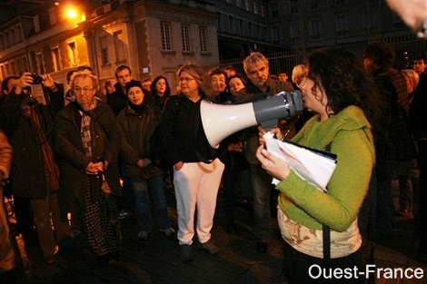 Manisfestants  la prfecture